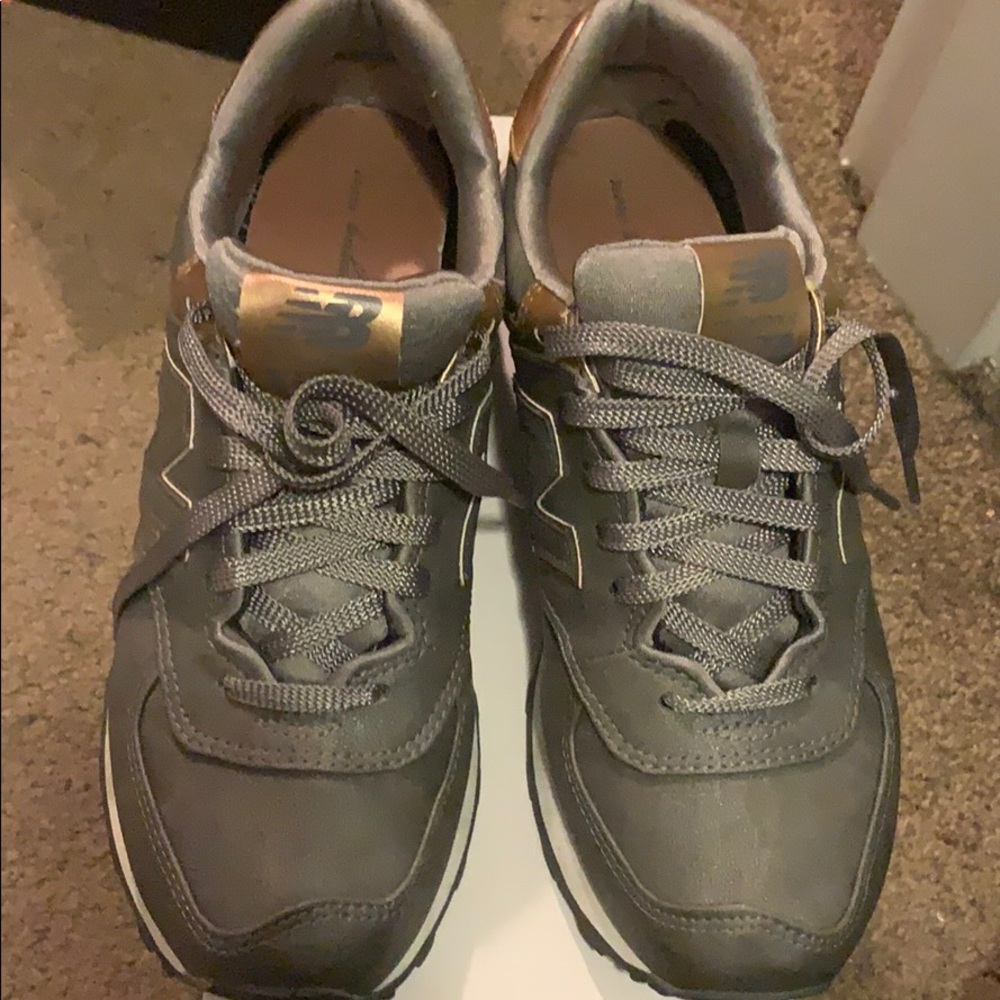 New Balance 574 Grey and Rose Gold Size 7.5
